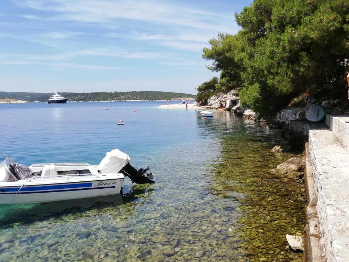 Povlja Bungalows Bagian luar foto
