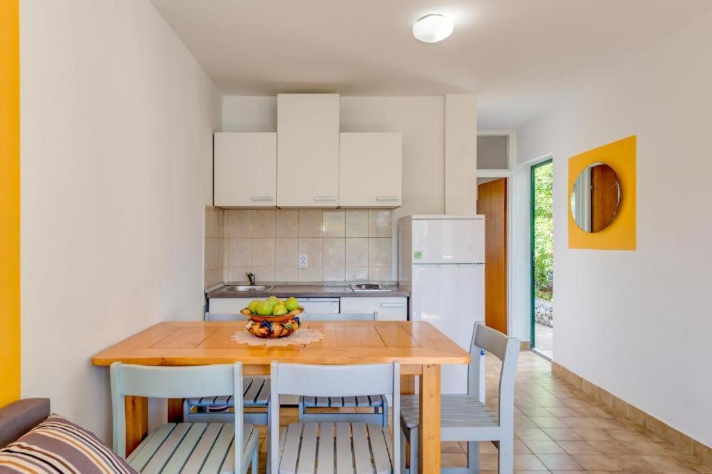 Povlja Bungalows Bagian luar foto